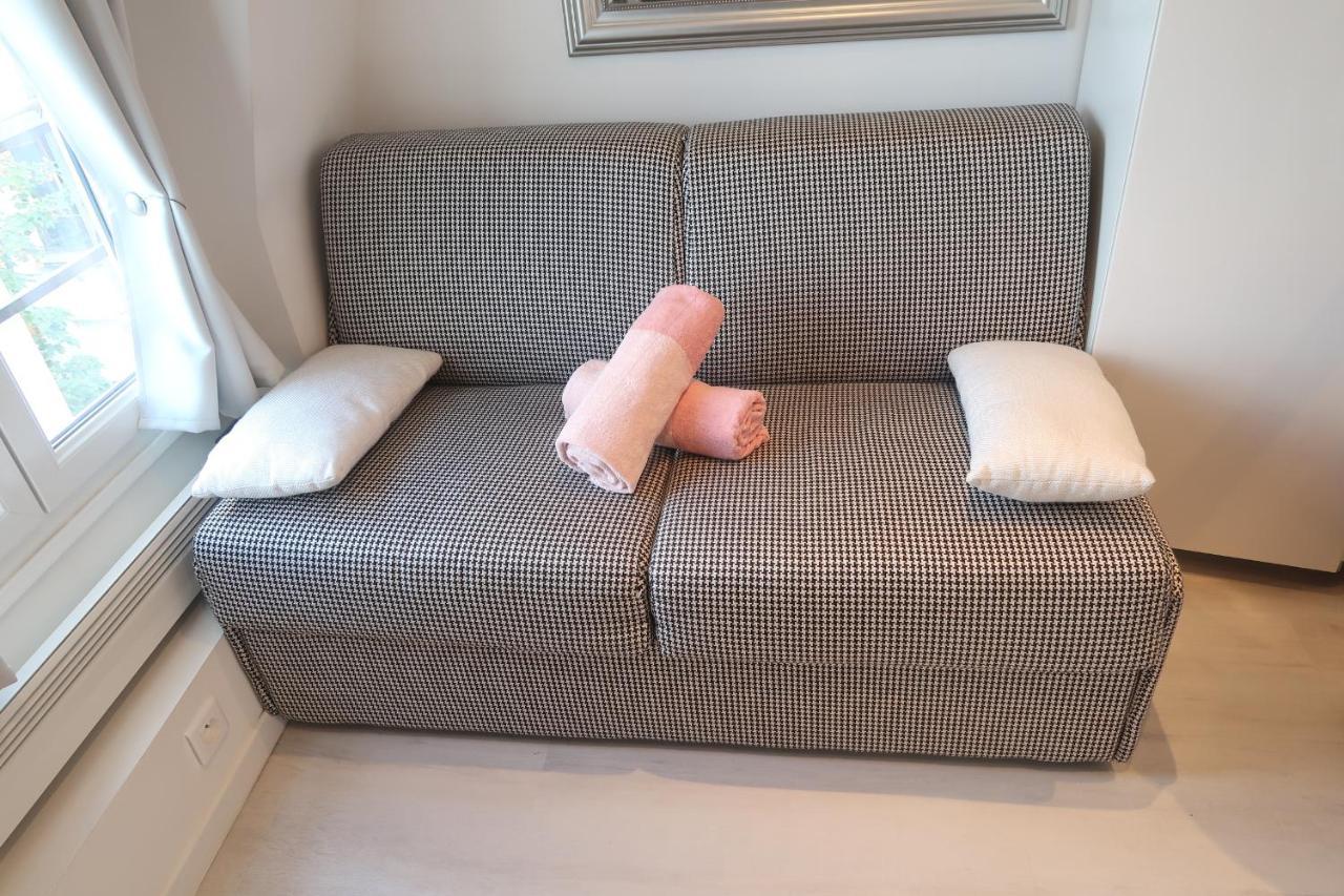 17 - Coeur Batignolles - Beau 10 M2 -110 Sqf - Etat Neuf - Calme - Ideal Personne - Single Occupancy Appartement